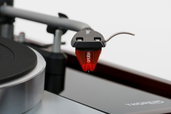 Thorens TD 1500 DD (walnut high gloss)