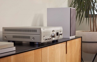 Denon PMA-1700NE  Silver