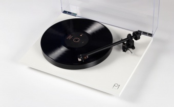 Rega Planar 1 PLUS (Carbon MM) matt white