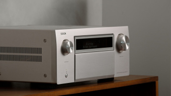 Denon AVC-A1H (silver)