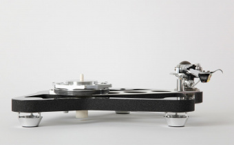 Rega Naia (black)
