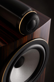 Bowers & Wilkins 705 S3 Signature (Datuk gloss)